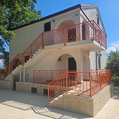 Villa Kucan 포라트 외부 사진