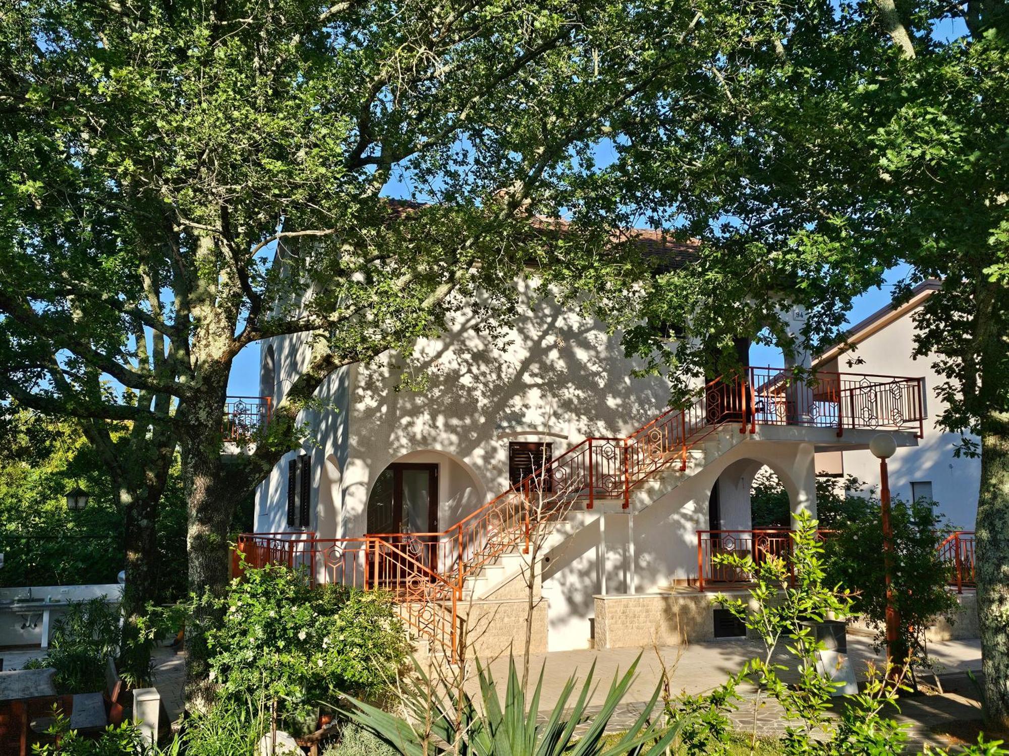 Villa Kucan 포라트 외부 사진